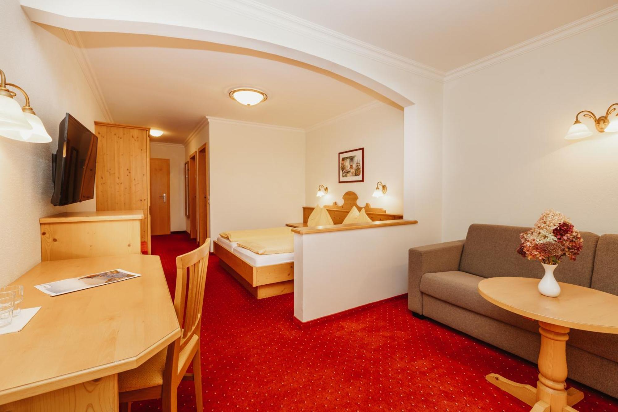 Hotel Lammwirt Гроссарль Экстерьер фото